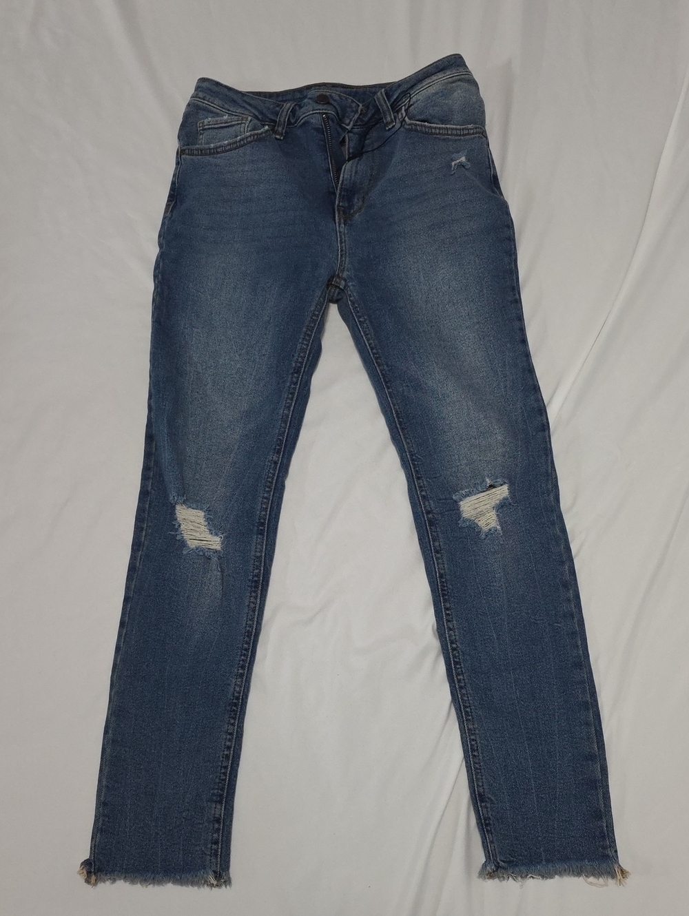 No Boundaries Distressed Jeans Size 5